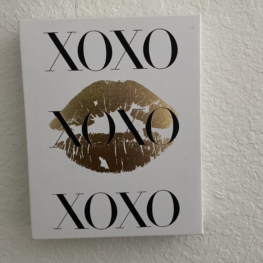 Decor 5/$20 - Picture 4 of 6